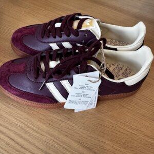Adidas Burgundy Sambas